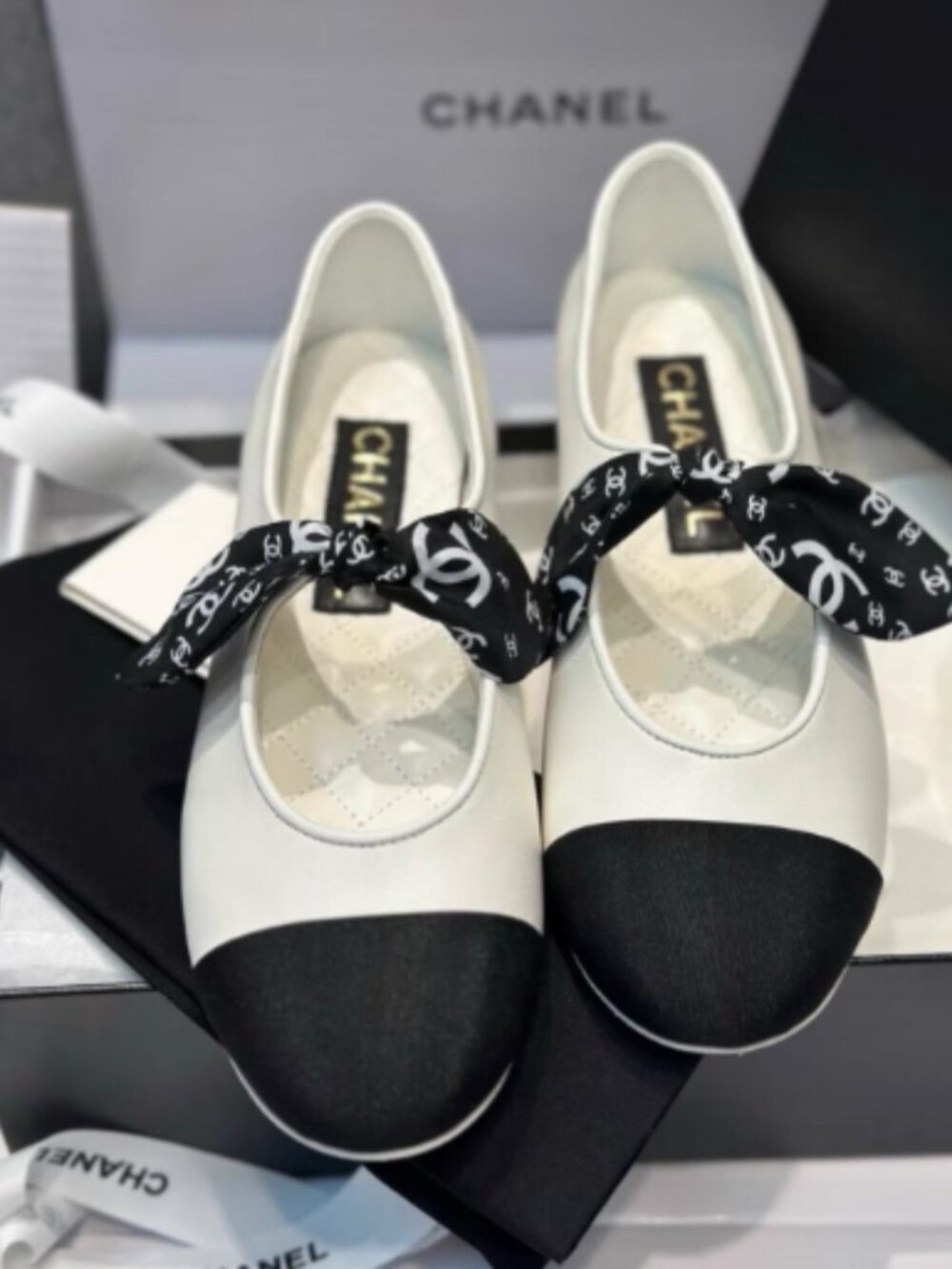 Chanel White & Black Cap-Toe Ballet Flats with Logo Bow